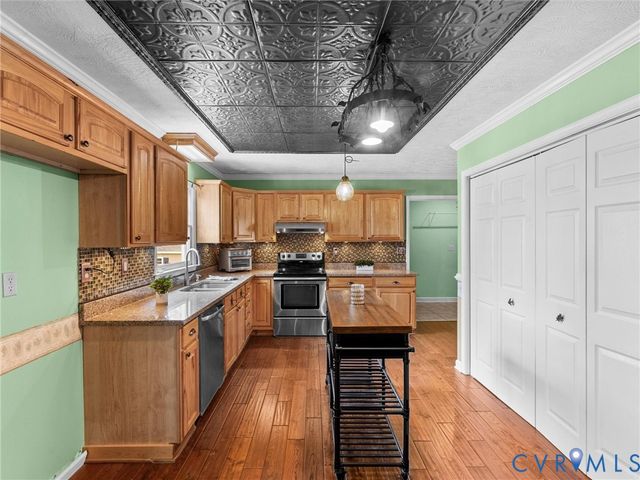 364 Poplar Dr, Louisa, VA 23093