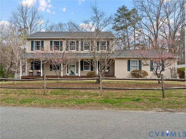 364 Poplar Dr, Louisa, VA 23093