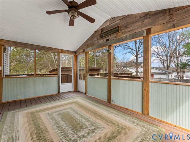 364 Poplar Dr, Louisa, VA 23093