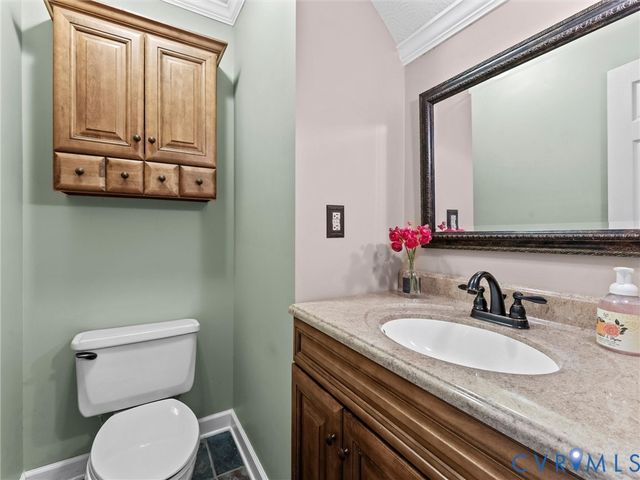 364 Poplar Dr, Louisa, VA 23093