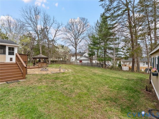364 Poplar Dr, Louisa, VA 23093