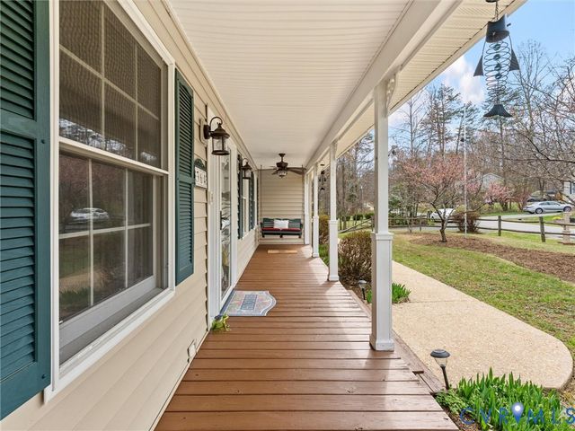 364 Poplar Dr, Louisa, VA 23093