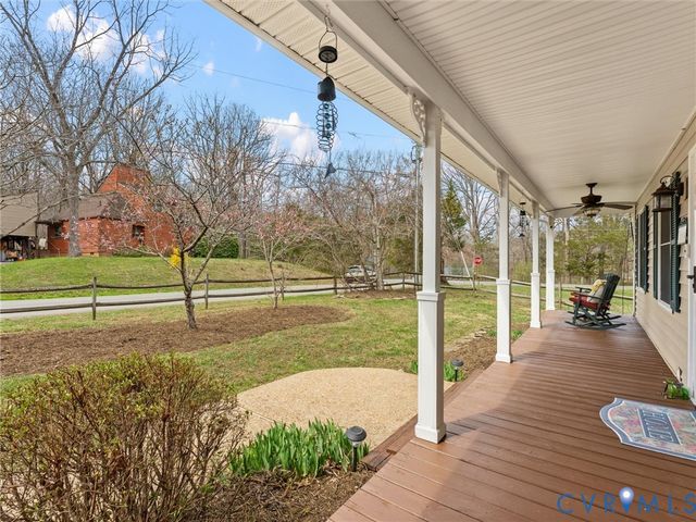 364 Poplar Dr, Louisa, VA 23093