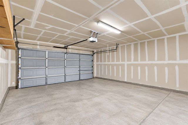 208 Rock Hound LN, Liberty Hill, TX 78642