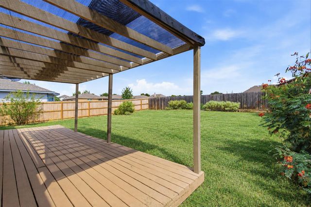 208 Rock Hound LN, Liberty Hill, TX 78642