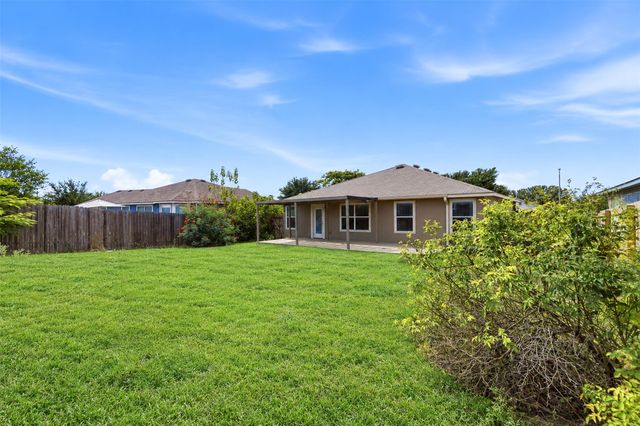 208 Rock Hound LN, Liberty Hill, TX 78642