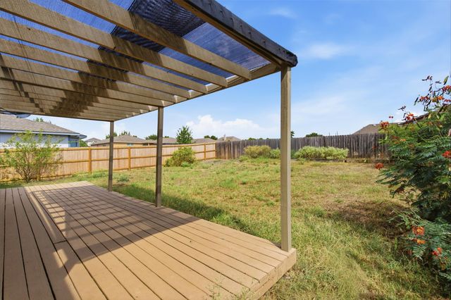 208 Rock Hound LN, Liberty Hill, TX 78642
