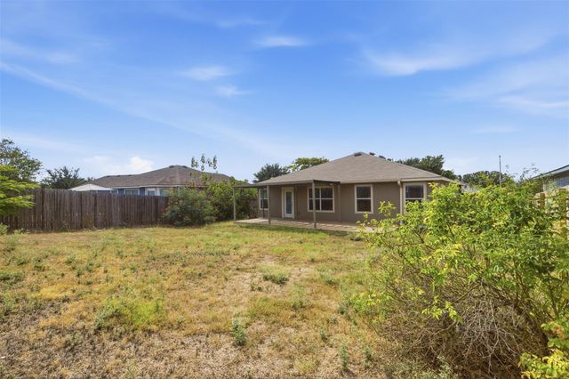 208 Rock Hound LN, Liberty Hill, TX 78642
