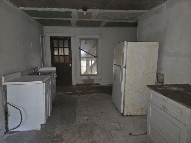 1886 Charles Place NW, Atlanta, GA 30318