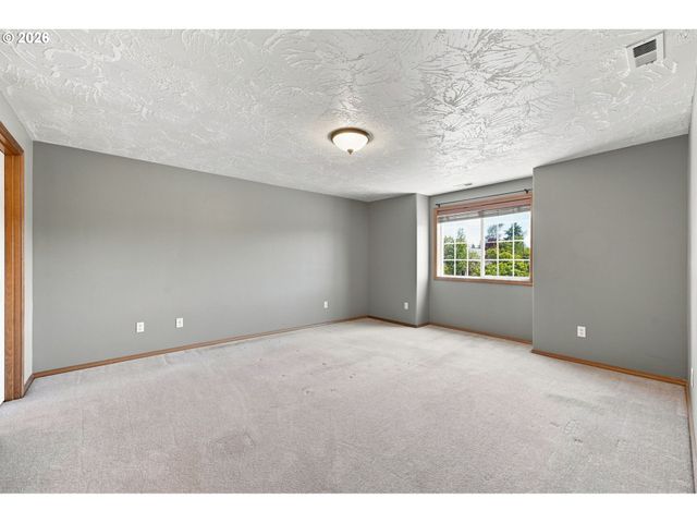 13073 SMOKE TREE Pl, Oregon City, OR 97045
