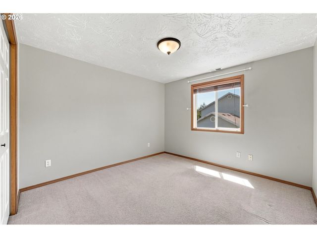 13073 SMOKE TREE Pl, Oregon City, OR 97045