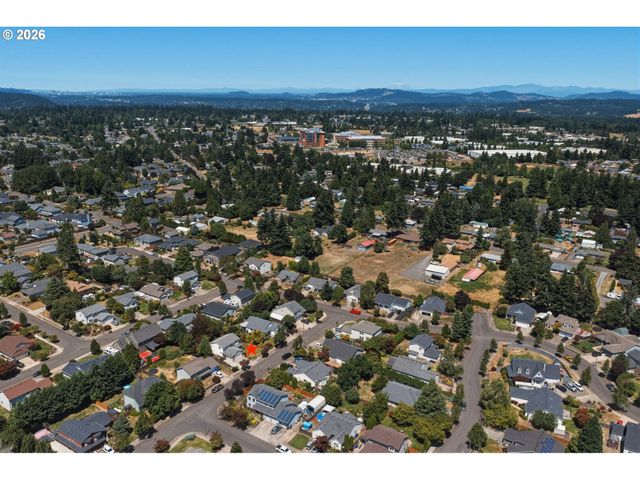 13073 SMOKE TREE Pl, Oregon City, OR 97045