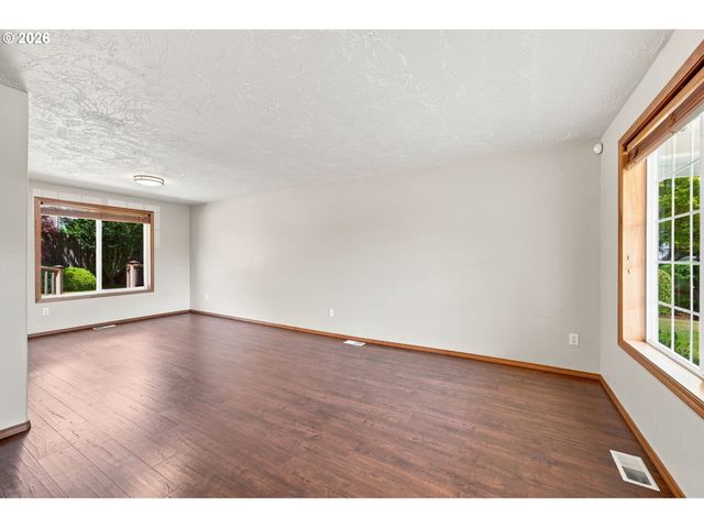 13073 SMOKE TREE Pl, Oregon City, OR 97045