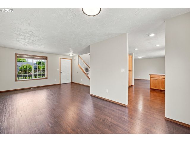 13073 SMOKE TREE Pl, Oregon City, OR 97045