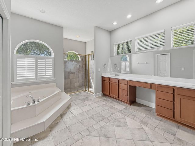 10973 HICKORY TRACE Lane, Jacksonville, FL 32256