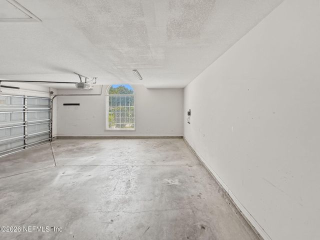 10973 HICKORY TRACE Lane, Jacksonville, FL 32256