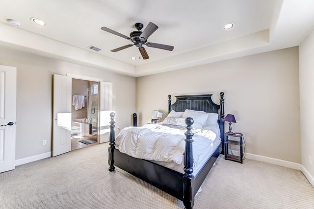 1325 W 24th Street D, Houston, TX 77008