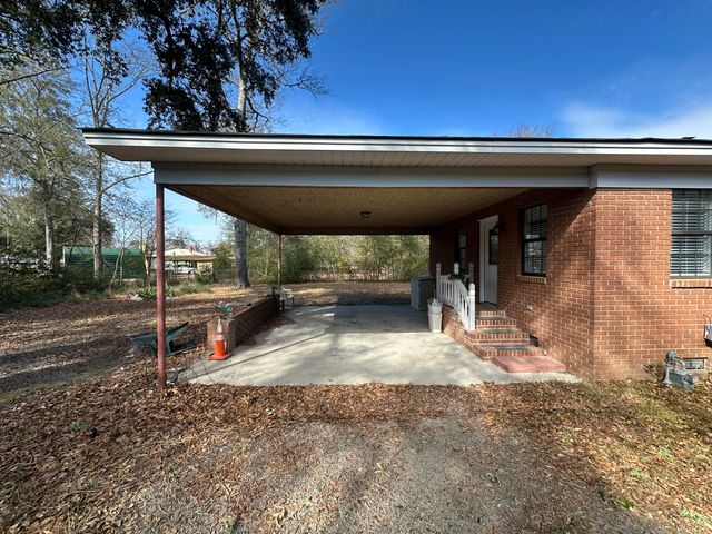 299 Warren Street, Allendale, SC 29810