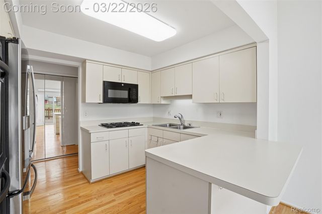 4165 Breckenridge Drive, West Bloomfield Charter Township, MI 48322