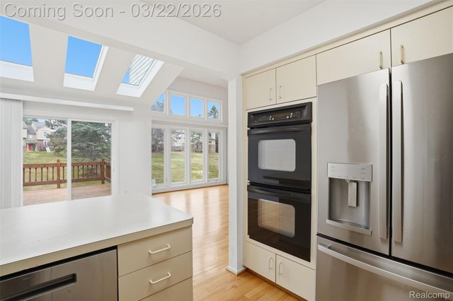 4165 Breckenridge Drive, West Bloomfield Charter Township, MI 48322