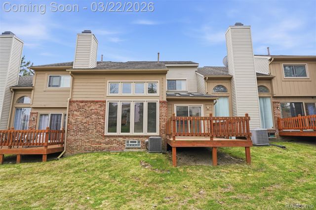 4165 Breckenridge Drive, West Bloomfield Charter Township, MI 48322