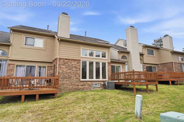 4165 Breckenridge Drive, West Bloomfield Charter Township, MI 48322