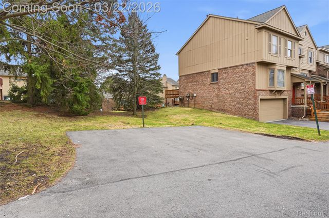 4165 Breckenridge Drive, West Bloomfield Charter Township, MI 48322