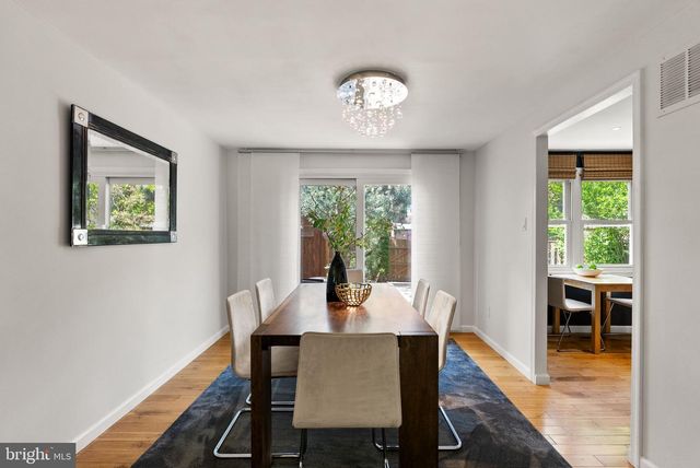 3138 ELLENWOOD DR, Fairfax, VA 22031