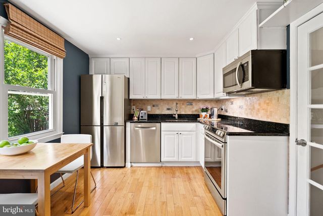 3138 ELLENWOOD DR, Fairfax, VA 22031