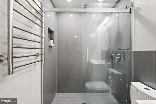 3138 ELLENWOOD DR, Fairfax, VA 22031