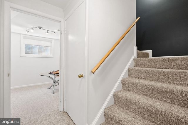 3138 ELLENWOOD DR, Fairfax, VA 22031