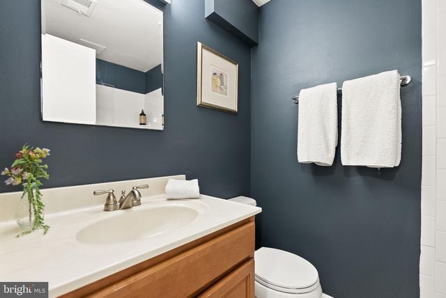 3138 ELLENWOOD DR, Fairfax, VA 22031