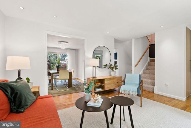 3138 ELLENWOOD DR, Fairfax, VA 22031