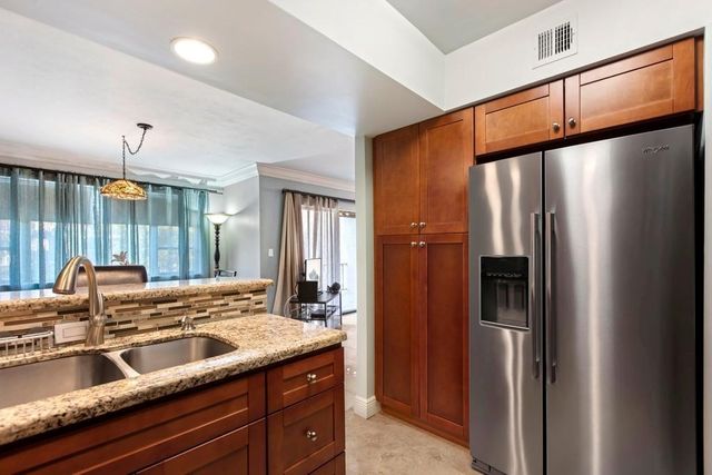 6010 S Falls Circle Drive 405, Lauderhill, FL 33319