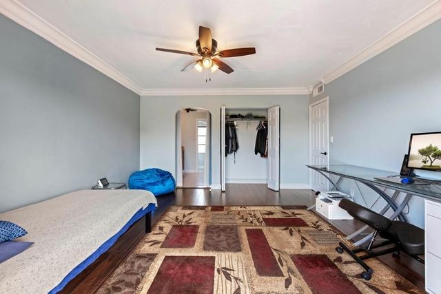 6010 S Falls Circle Drive 405, Lauderhill, FL 33319