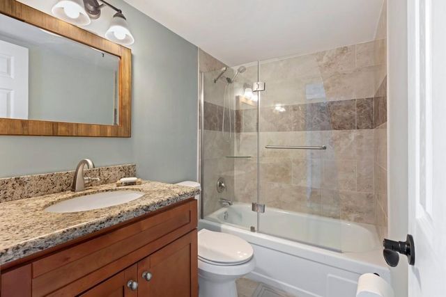 6010 S Falls Circle Drive 405, Lauderhill, FL 33319