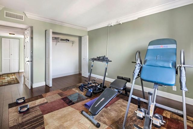 6010 S Falls Circle Drive 405, Lauderhill, FL 33319