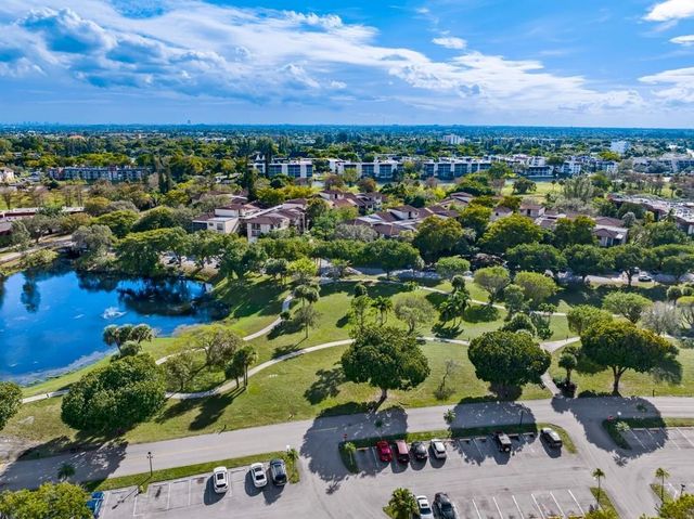 6010 S Falls Circle Drive 405, Lauderhill, FL 33319