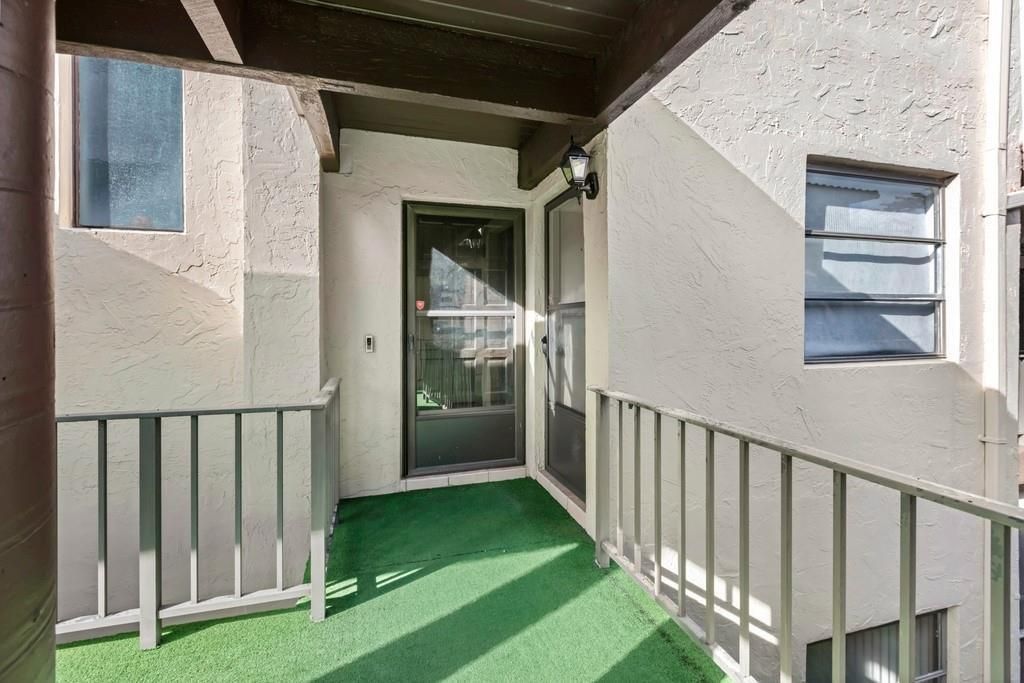 6010 S Falls Circle Drive 405, Lauderhill, FL 33319