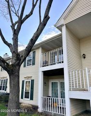 24 Players Circle, Tinton Falls, NJ 07701