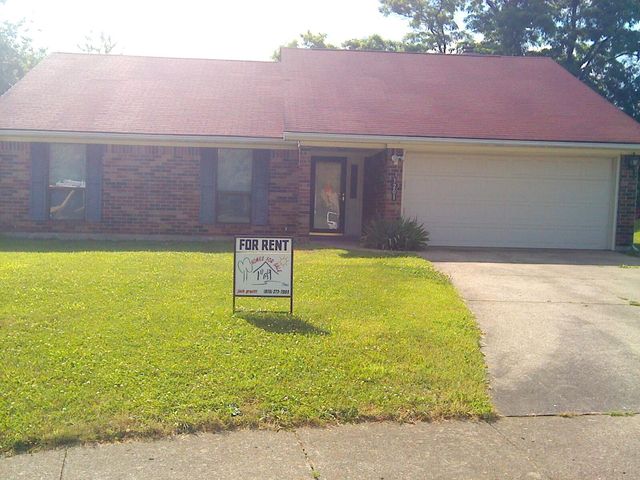 3201 Foxchase Court, Lexington, KY 40515