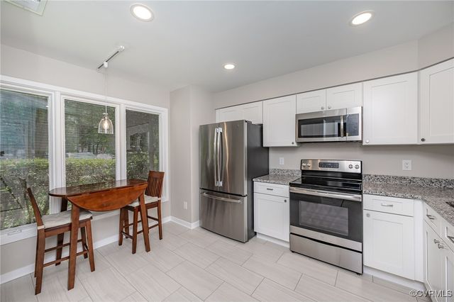 2750 Old Point Dr, Henrico, VA 23233