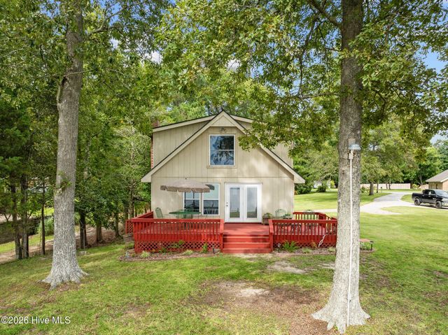 87 W North Shore Lane, Arapahoe, NC 28510