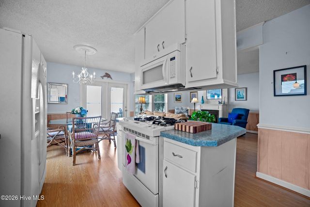 87 W North Shore Lane, Arapahoe, NC 28510