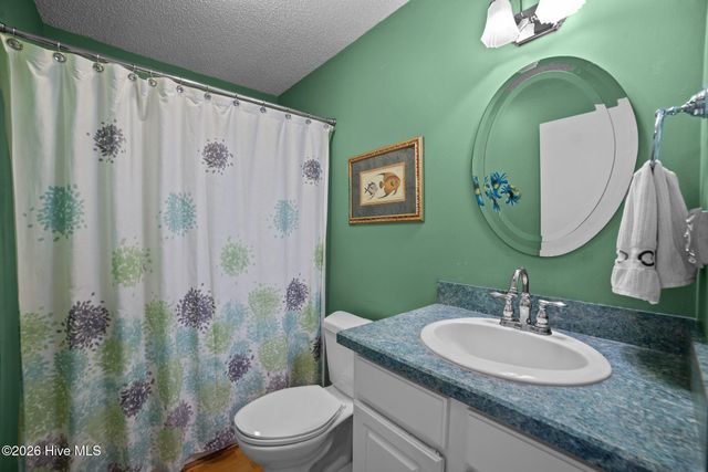 87 W North Shore Lane, Arapahoe, NC 28510