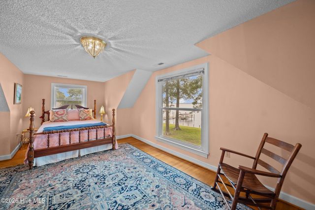 87 W North Shore Lane, Arapahoe, NC 28510