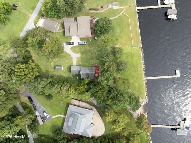 87 W North Shore Lane, Arapahoe, NC 28510