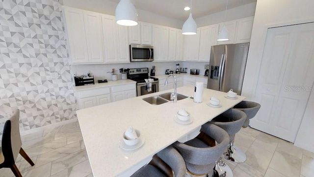 3810 OAKVILLE AVENUE, Kissimmee, FL 34741