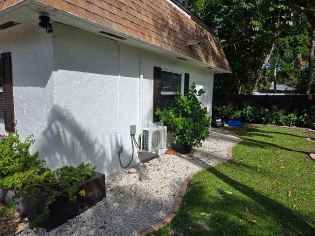 1300 NW 4th Avenue B, Fort Lauderdale, FL 33311