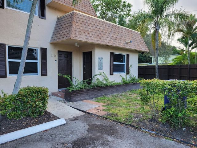 1300 NW 4th Avenue B, Fort Lauderdale, FL 33311